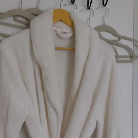 Einzelzimmer Neu, Von Privatperson , Inkl Netflix *