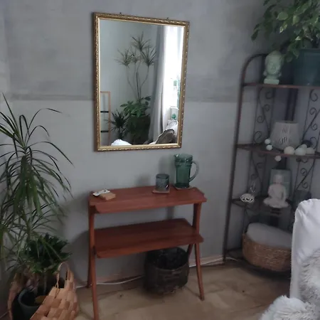 ホームステイ Einzelzimmer Neu, Von Privatperson , Inkl Netflix ビーレフェルト