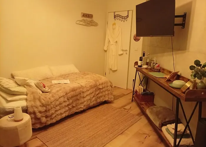 Einzelzimmer Neu, Von Privatperson , Inkl Netflix Alloggio in famiglia